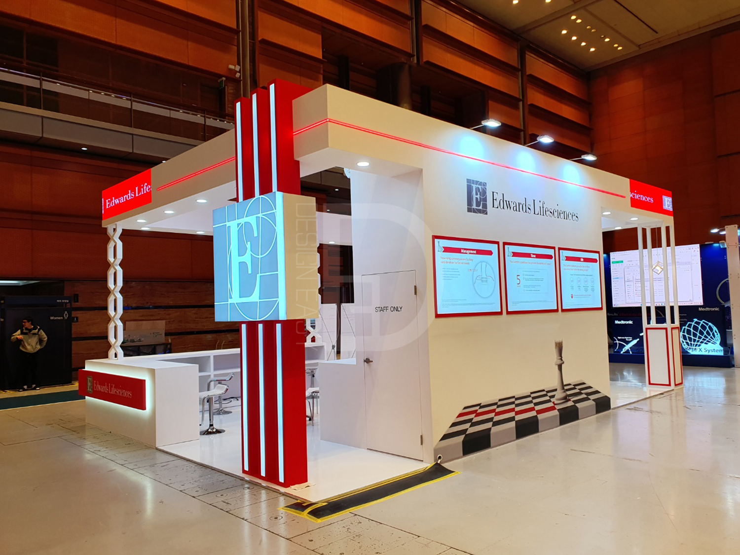 에드워즈 라이프사이언시스 목공 6부스