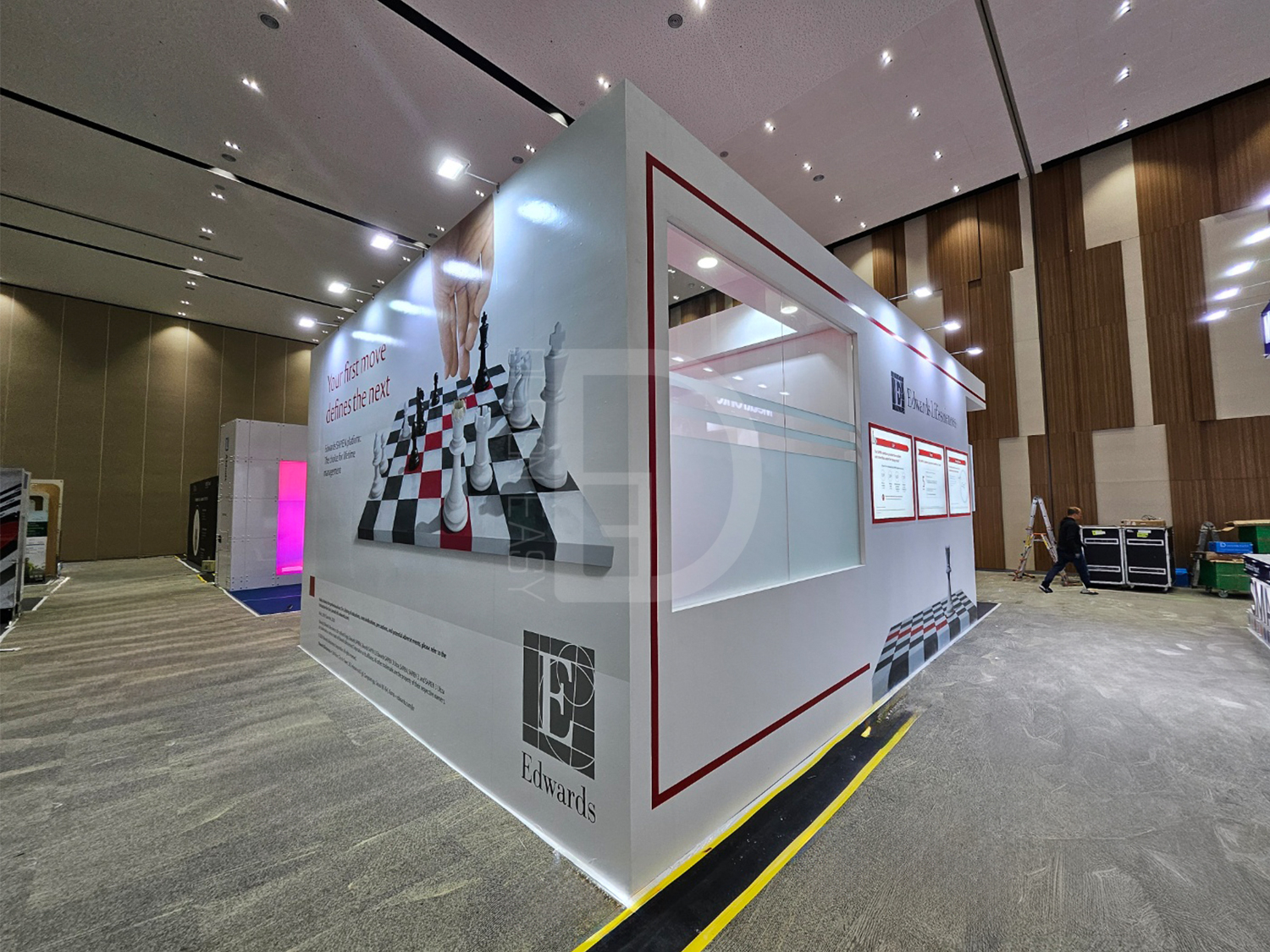 에드워즈 라이프사이언시스_목공 6부스