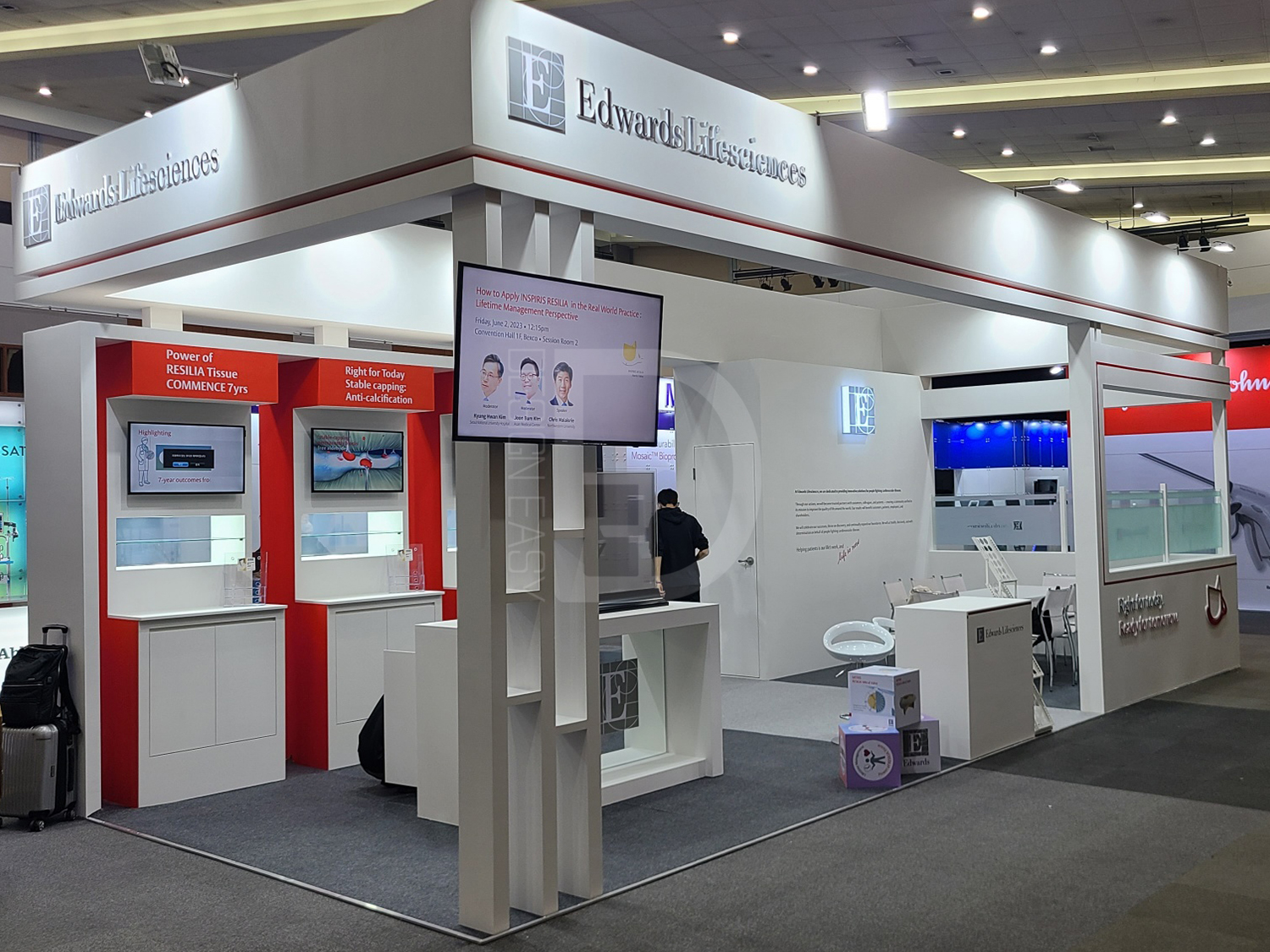 에드워즈 라이프사이언시스_목공 3부스